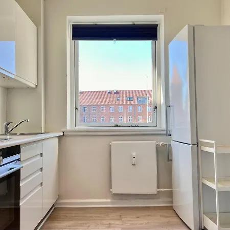 Three Bedroom In Valby, Valby Langgade 214, Копенгаген